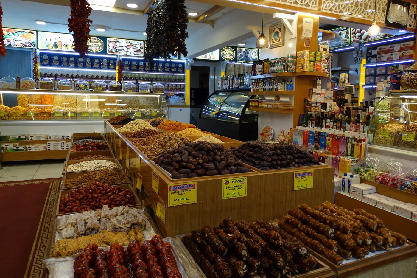 The dried fruit shelf — Öz Kervan Kuruyemiş, Antalya