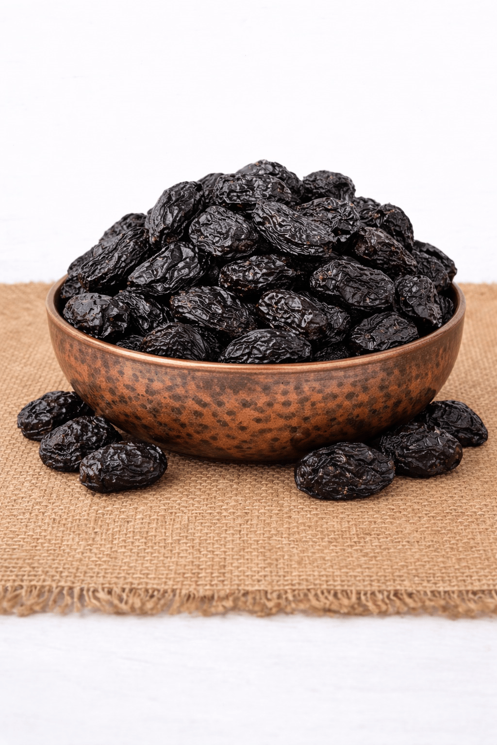 Black Besni Raisins — Öz Kervan Kuruyemiş, Antalya